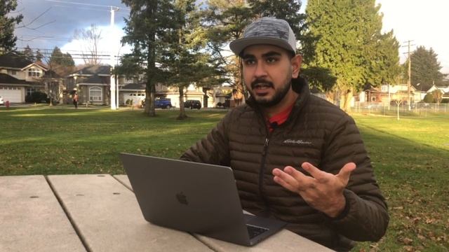 Which M1 Mac Should You Buy? | M1 MacBook Pro Unboxing And Review | Hindi