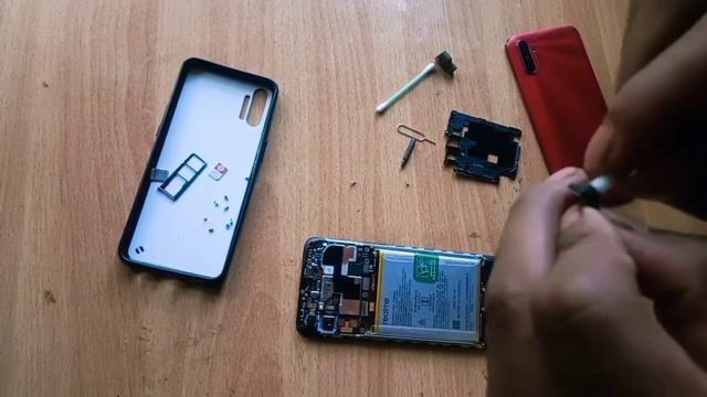 Cleaning realme c3 camera dust issue