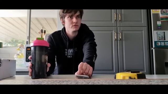 Trying Jucid Energy With Tommyvives