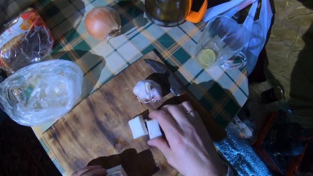 Лесная избушка, 1-я часть ! рыбачим 11-12 марта 2022 года! Налим.Готовлю ужин в лесной избушке!