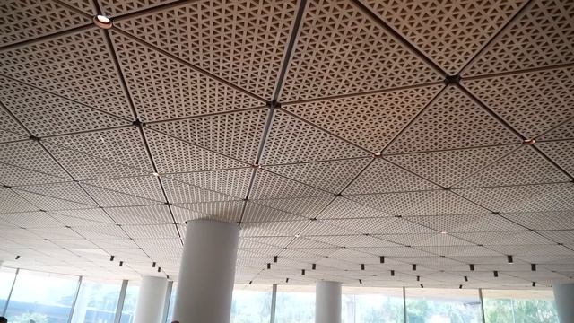 I Visited India's First Apple Store | Apple Store BKC Full Tour