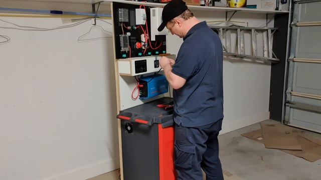 DIY 18650 Power Bank (Update #4 – Inverter Installation & Test)