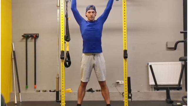 Простые упражнения  с резиной для твоей осанки | ЛФК | ФИТНЕС | 5 минут в день | Александр Бадальян