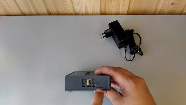 ОНЛАЙН ТРЕЙД.РУ  Маршрутизатор MIKROTIK 101001000M 5PORT HEX S RB760IGS