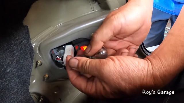 How To Replace The Brake Light Bulb On A 1998 Toyota Camry