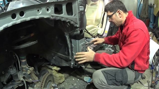 Сладкие блины с клубничным сиропом