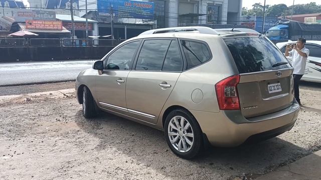 Bàn Giao Kia Carens 2014 Cho Khách Vũng Tàu... . Cảm ơn Quý Khách đã Tin Tưởng ủng Hộ Cửa Hàng Em