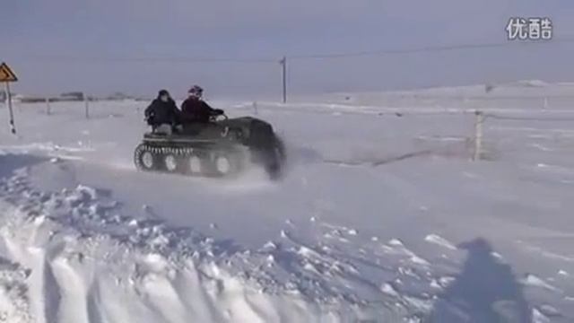 Вездеход снегоболотоход амфибия вседорожник 8х8