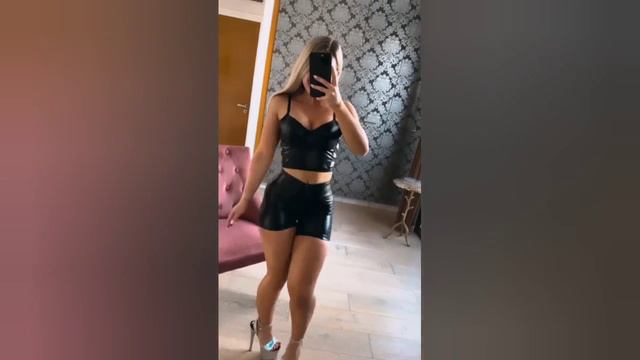 Сексуальные девушки в красивом нижнем белье