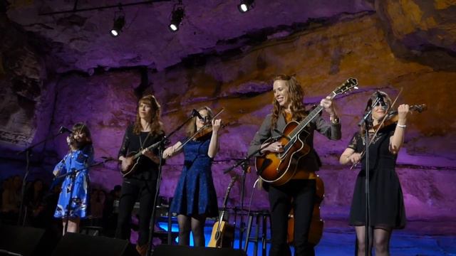 Quebe Sisters Band, Jesse Polka (Bluegrass Underground)