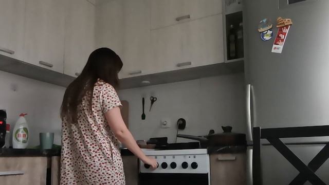 Не получилось сделать сюрприз на День мамы. Сходили на К-поп бытлы. Перепутали с казашкой