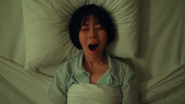 Можно спать только так! И ничего болеть не будет. Сон, как у младенца,