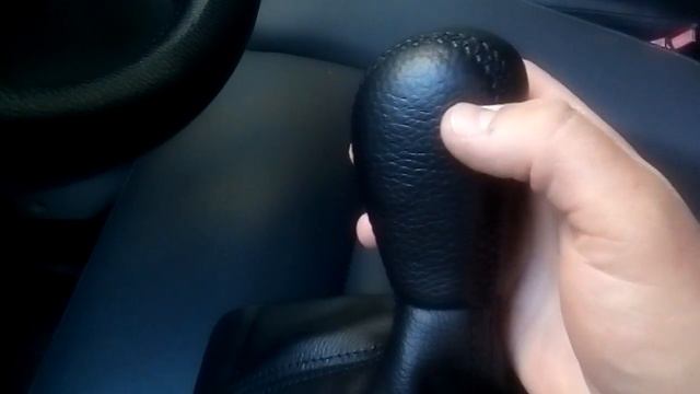 Перетяжка чехла и ручки КПП Skoda A5