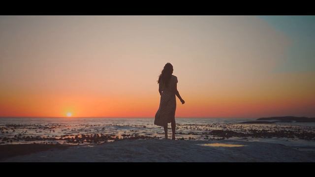 Евгений Евтушенко «Женщина — особенное море»