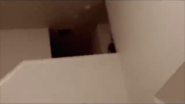 Bobby Fake Escalator