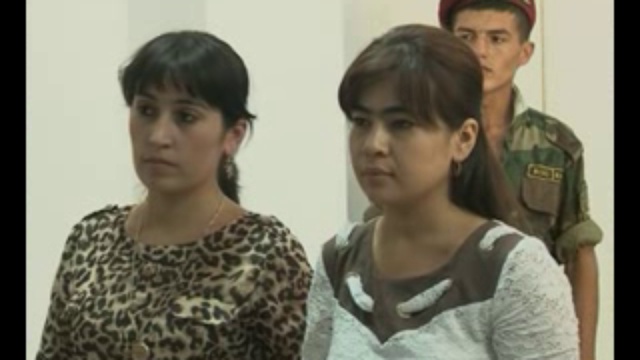 7-зарбаи корд ва маҷрӯҳ намудани ҳамсар