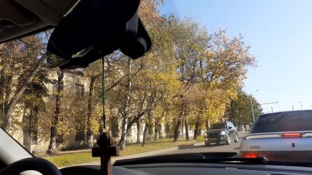 По осенним улицам Москвы