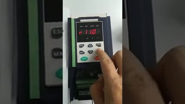 Training And How To Set A Veikong Solar Pump Inverter Parameters