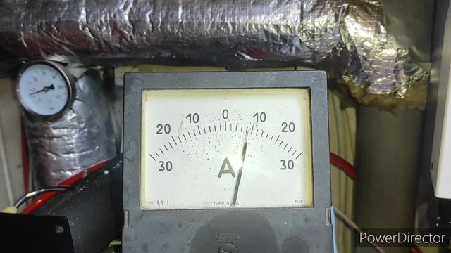 Гібридний інвертор 3000Вт, 24В + ШІМ контроллер 50А, ІSPWM 3000, AXIOMA Energy