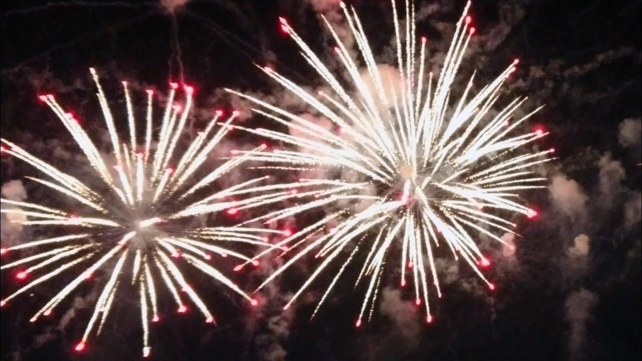 Красивейший салют у Фестиваль Сити Молл Дубай. 7 апреля 2024!