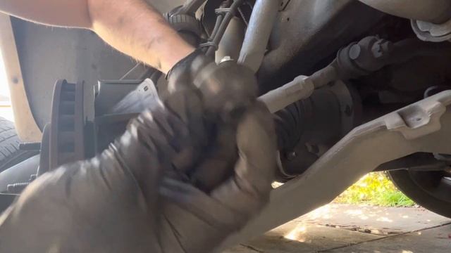 How to replace sway bar links on 1997-2003 Ford F-150 or Expedition!