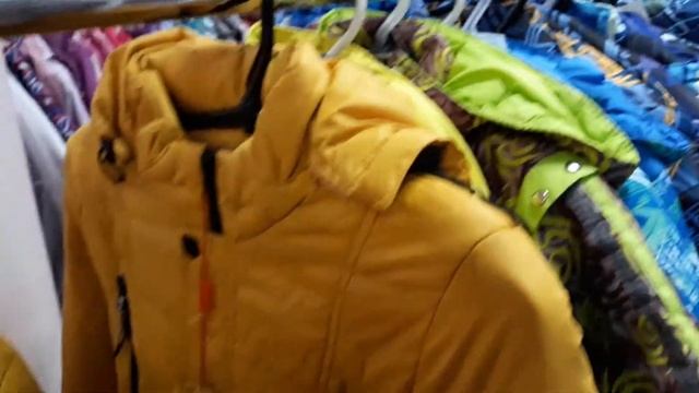 Демисезонные куртки на девочек.