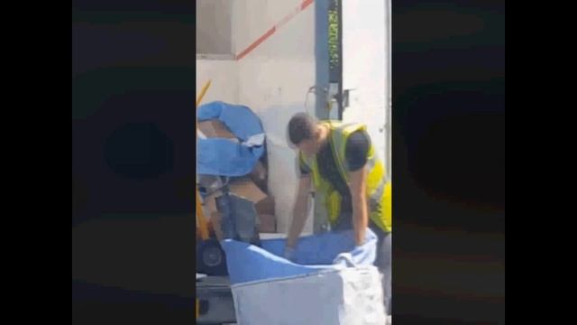 HERMES LOST MY PARCEL 1MTR X .5MTR HOW IS THIS POSSIBLE?