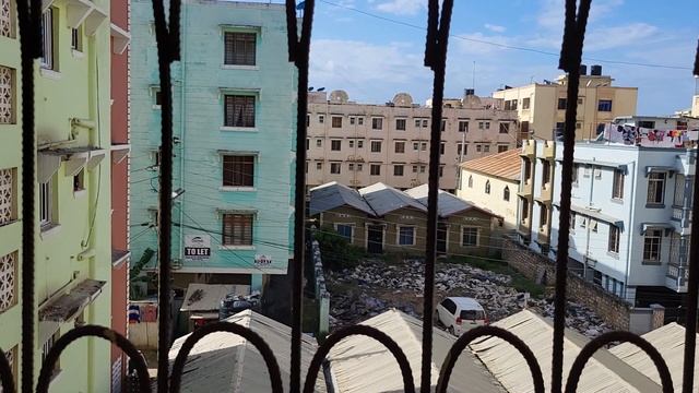 Кения. Момбаса, Мусульманский муэдзин призывает к молитве. 22.07.23