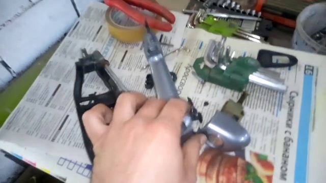 Ремонт дверей: снятие обшивки и замена ручек