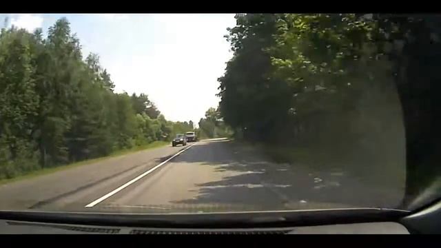 Сотрудники ГИБДД нарушают ПДД