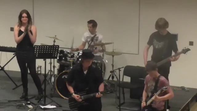 Sweet Child O' Mine [POM Live]