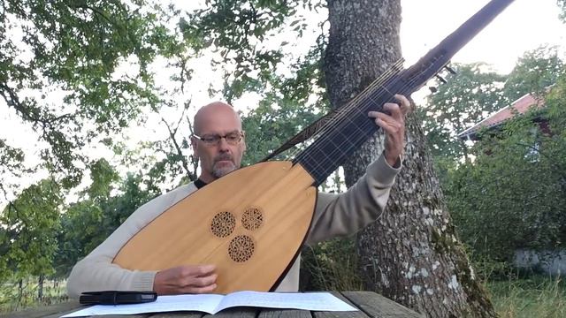 Francis Poulenc Sarabande                Pierre Nordahl theorbo chitarrone