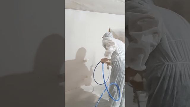 покраска стен с безвоздушным способом