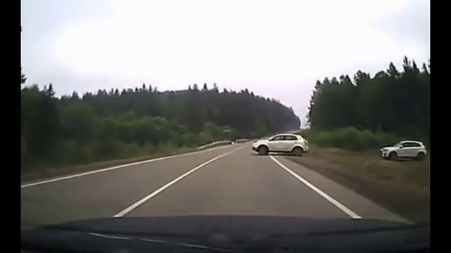 Автохам: выехал перед носом