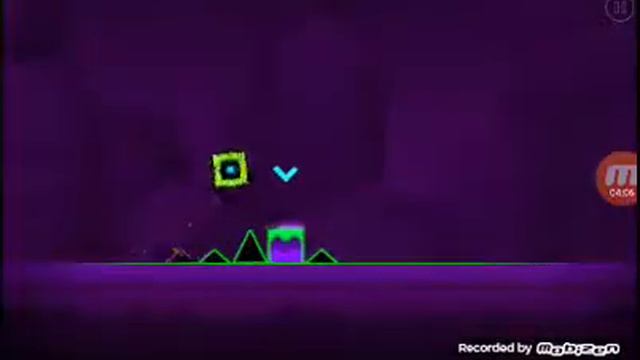 Играю в игру и показываю кубики рубики