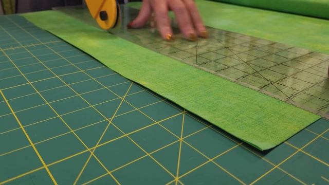 TRELLIS Pattern -  A Flowers And Vines Quilt That's So Fine!