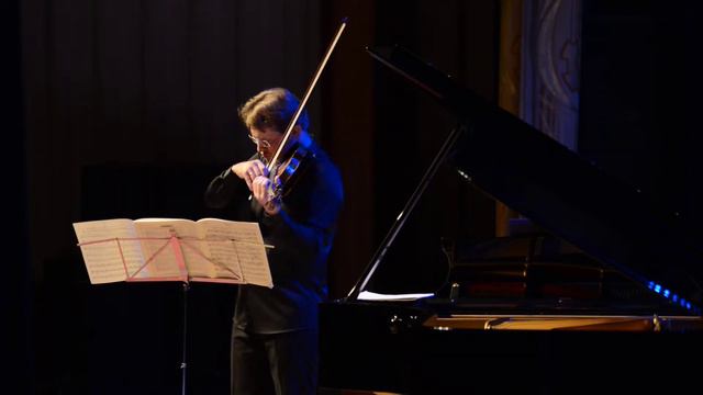 Кирилл Кравцов (скрипка) и Дмитрий Каприн (рояль)Россия.