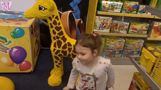 Влог Много игрушек Мистер Пердун Едем в детский магазин