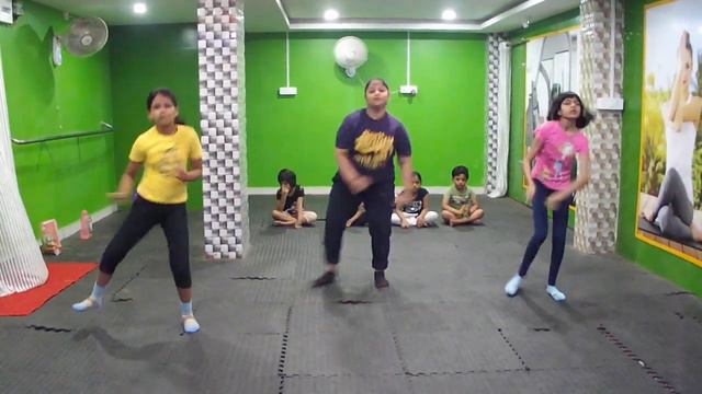 Con Calma | Daddy Yankee -Snow | Dance Cover | Choreography By Ankita | AVS Dance Academy