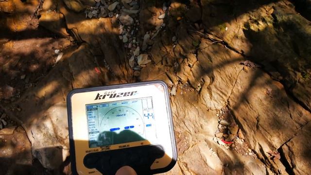 Металолотърсач Макро Голд Крузер - тест със самородно злато в цепка