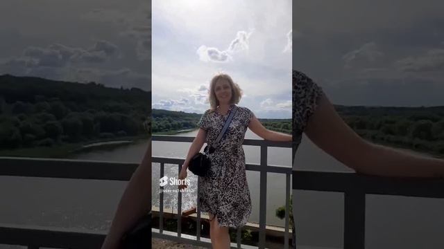 Не оглядывайся назад.Вчера – прошло. Завтра – не наступило. Надо быть счастливым сегодня!.mp4