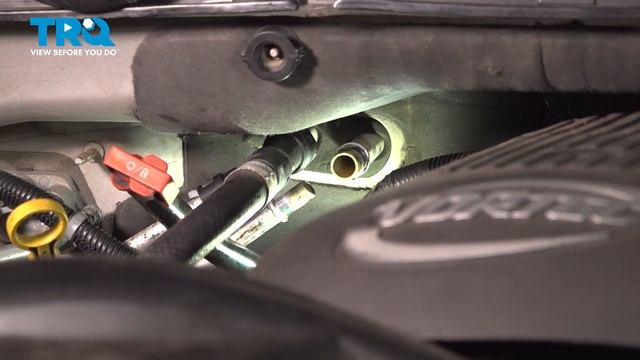 How To Replace Right Heater Hose Connector Tee 2000-2006 Chevrolet Tahoe