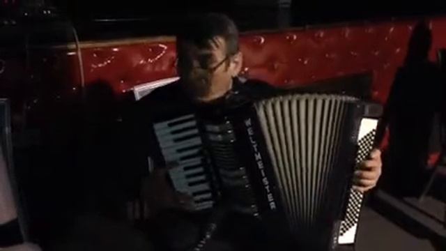Армянский аккордеонист Шурик