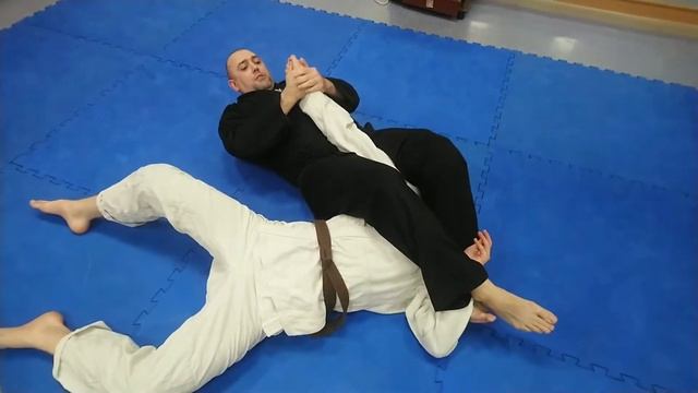 Атакующие комбинации из позиции 