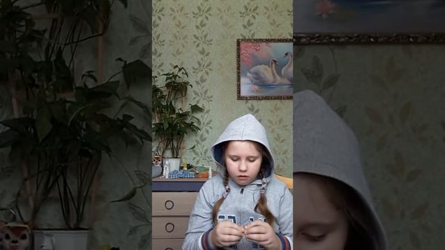 делаем девочку с синими волосами