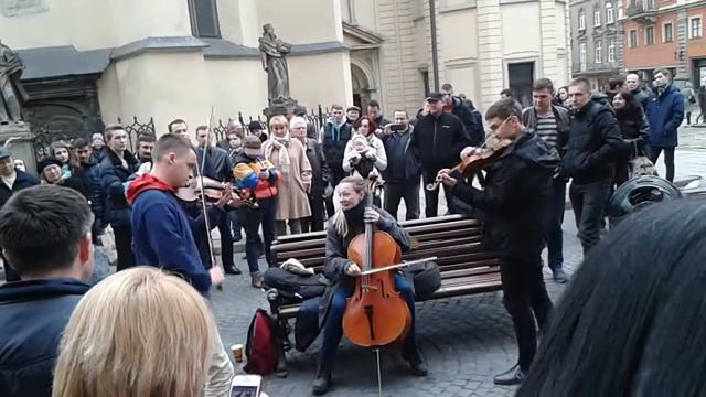 01.04.2015 Уличные музыканты Львова № 1