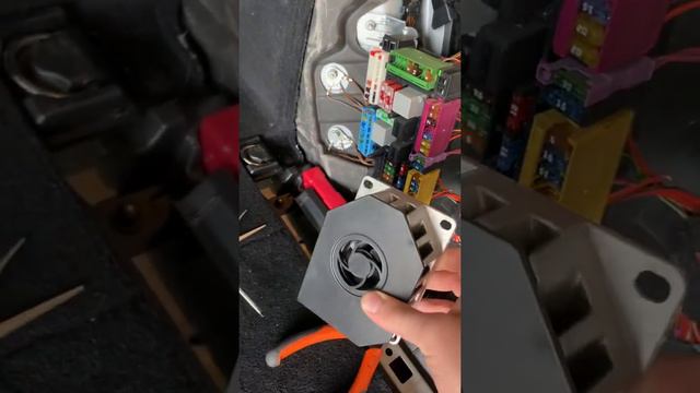 Mercedes W212/S212 360 Degree Camera Control Unit Location