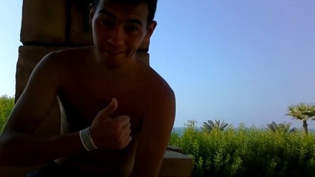 Мне передают привет из Дубая.mp4