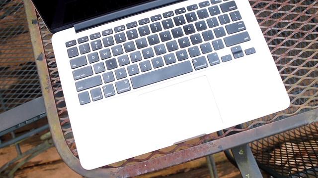 2013 Retina MacBook Pro In 2022! (Review)