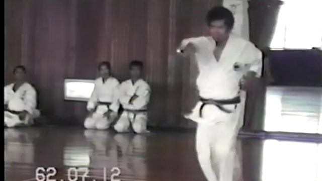 Chatan Yara No Sai 3 - Ryukyu Kobudo Kata Competition 1987